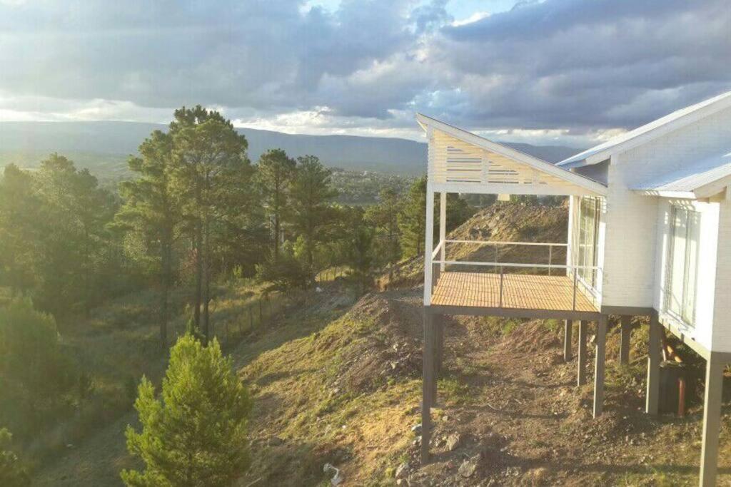 Dique Los Molinos Exclusiva casa vista al lago