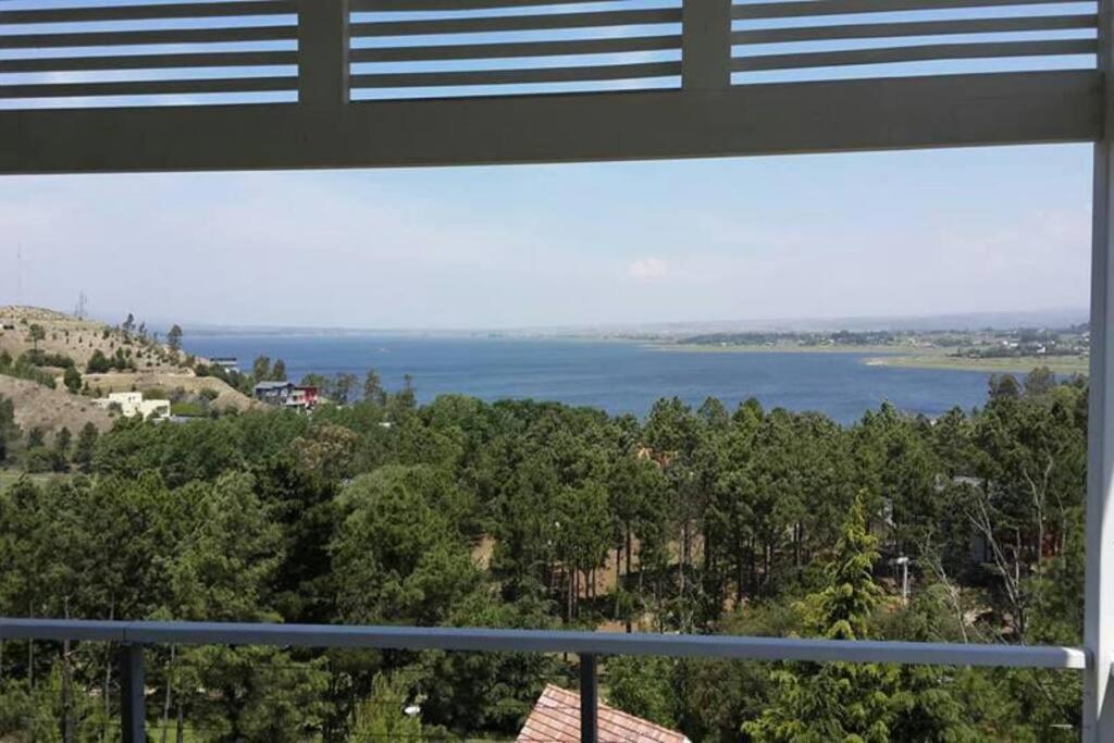 Dique Los Molinos Exclusiva casa vista al lago