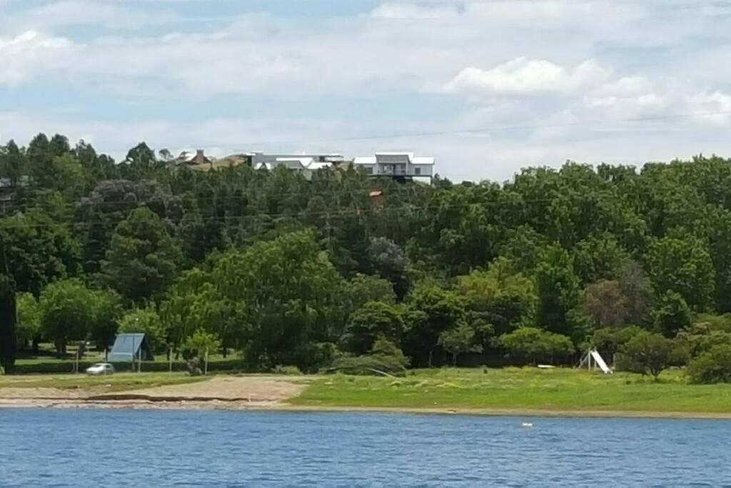 Dique Los Molinos Exclusiva casa vista al lago