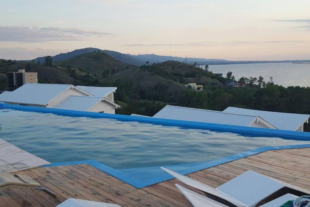 Dique Los Molinos Exclusiva casa vista al lago
