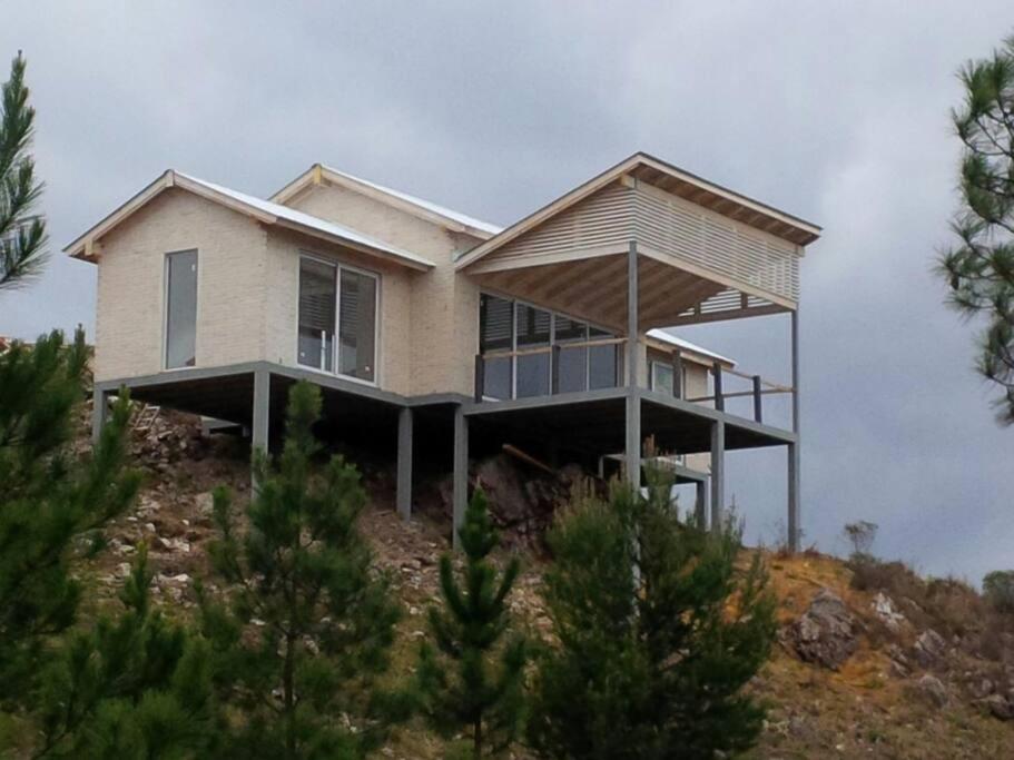 Dique Los Molinos Exclusiva casa vista al lago