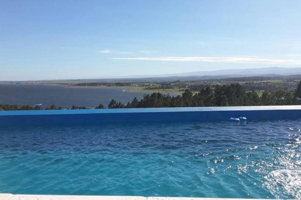 Dique Los Molinos Exclusiva casa vista al lago