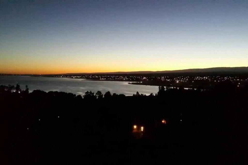 Dique Los Molinos Exclusiva casa vista al lago