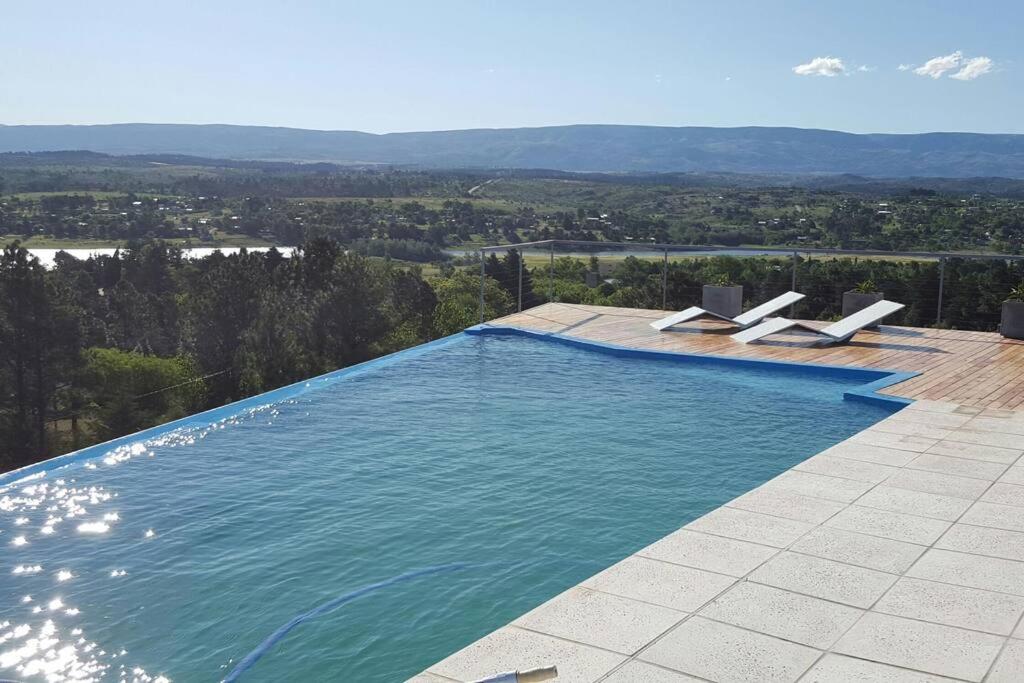 Dique Los Molinos Exclusiva casa vista al lago