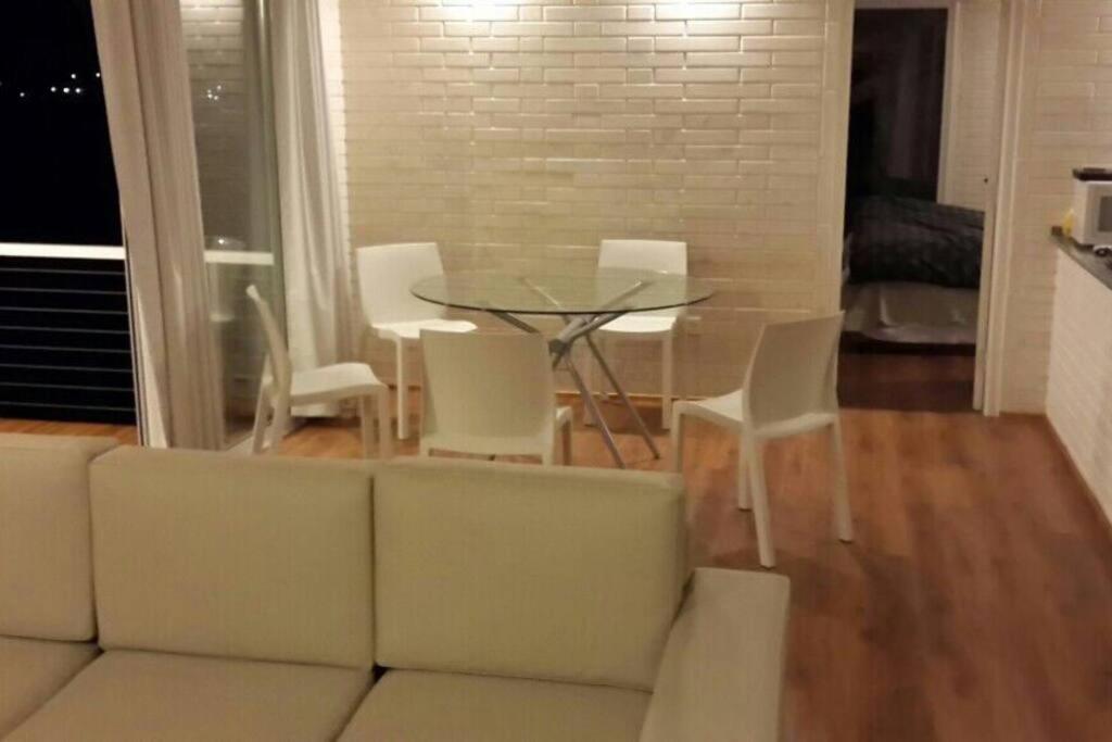 Dique Los Molinos Exclusiva casa vista al lago