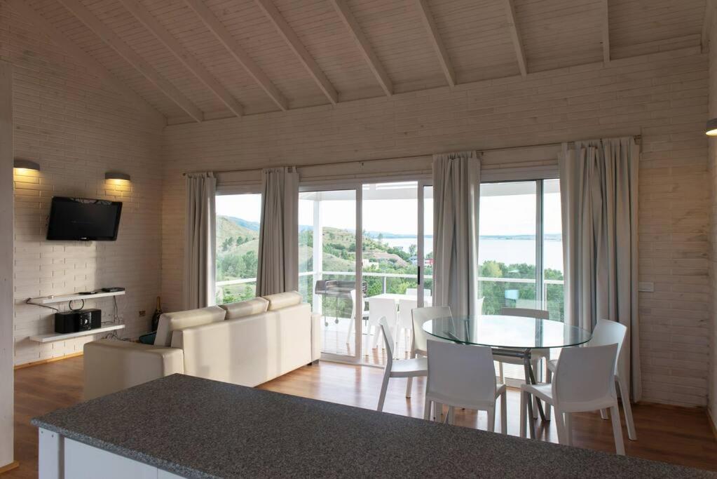 Dique Los Molinos Exclusiva casa vista al lago