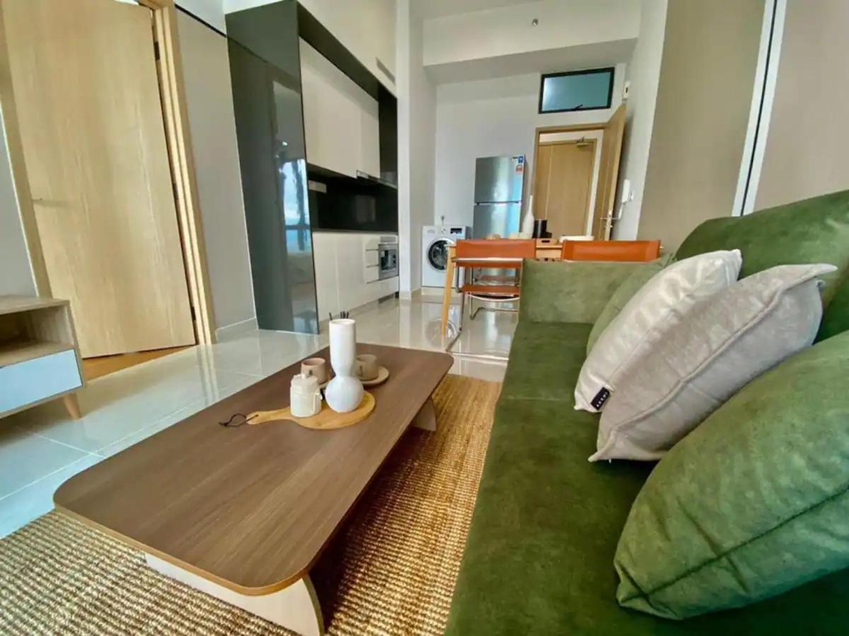 Maxhome at The Luxe By Infinitum