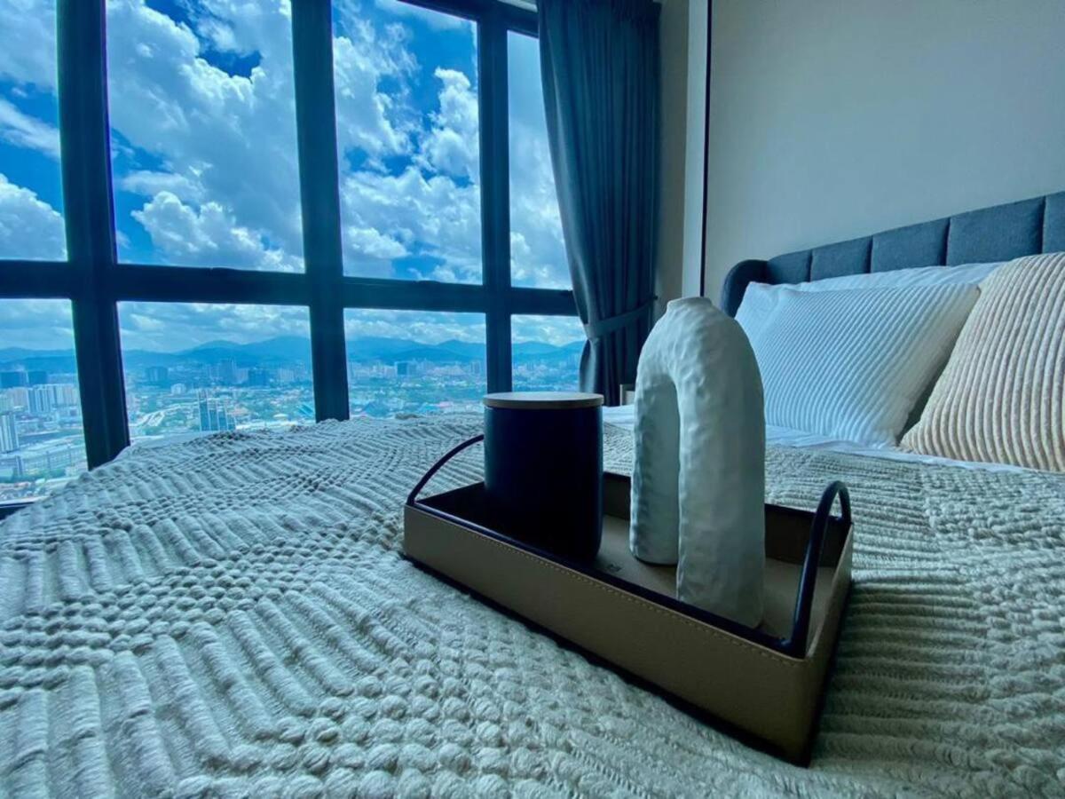 Maxhome at The Luxe By Infinitum