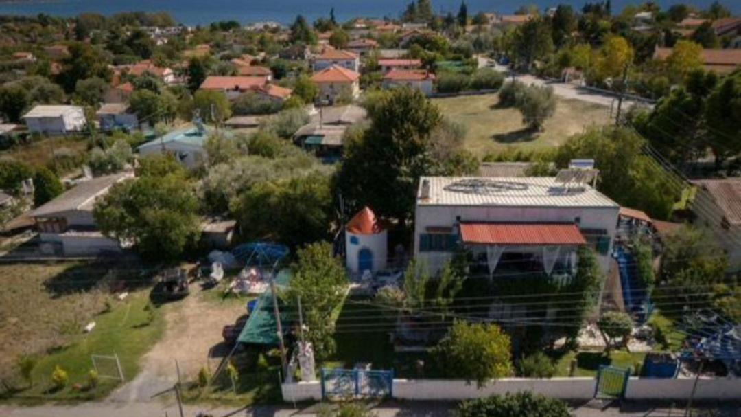 Myconian de Angelo photo 3