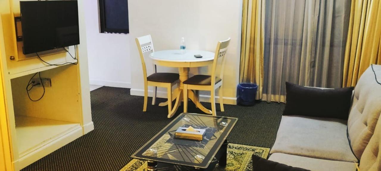 Global tourism services suite at times square