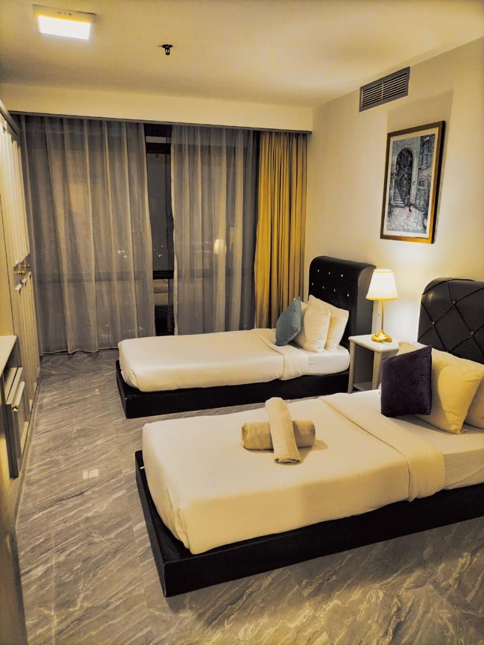 Global tourism services suite at times square