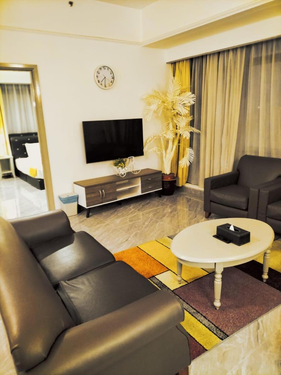 Global tourism services suite at times square