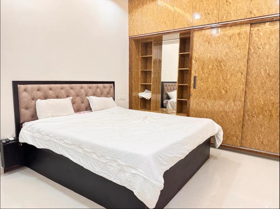 Cosy villa staycation near Hyderabad view 5