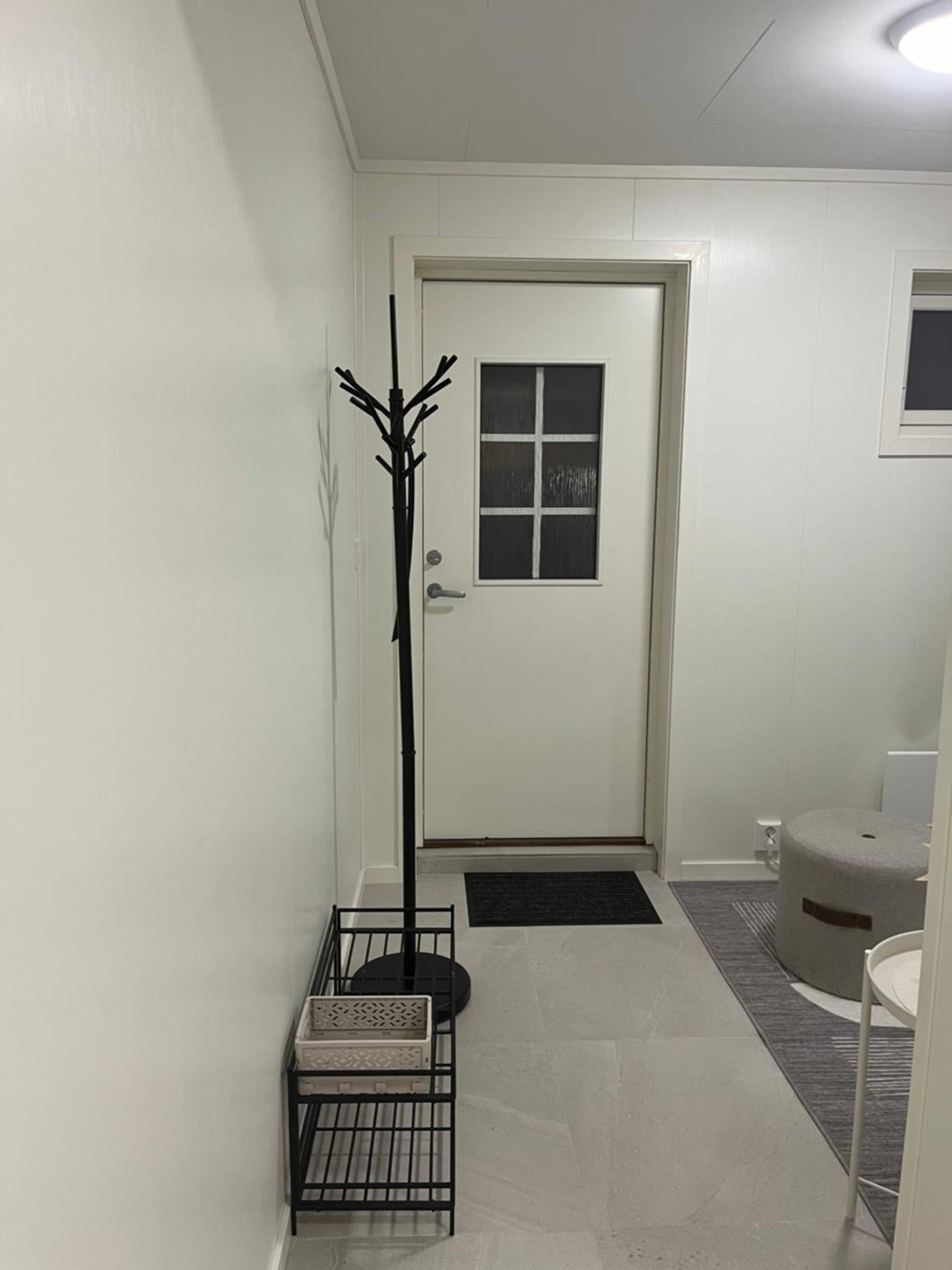 HSH apartment FREE parking stay for NON-smokers only