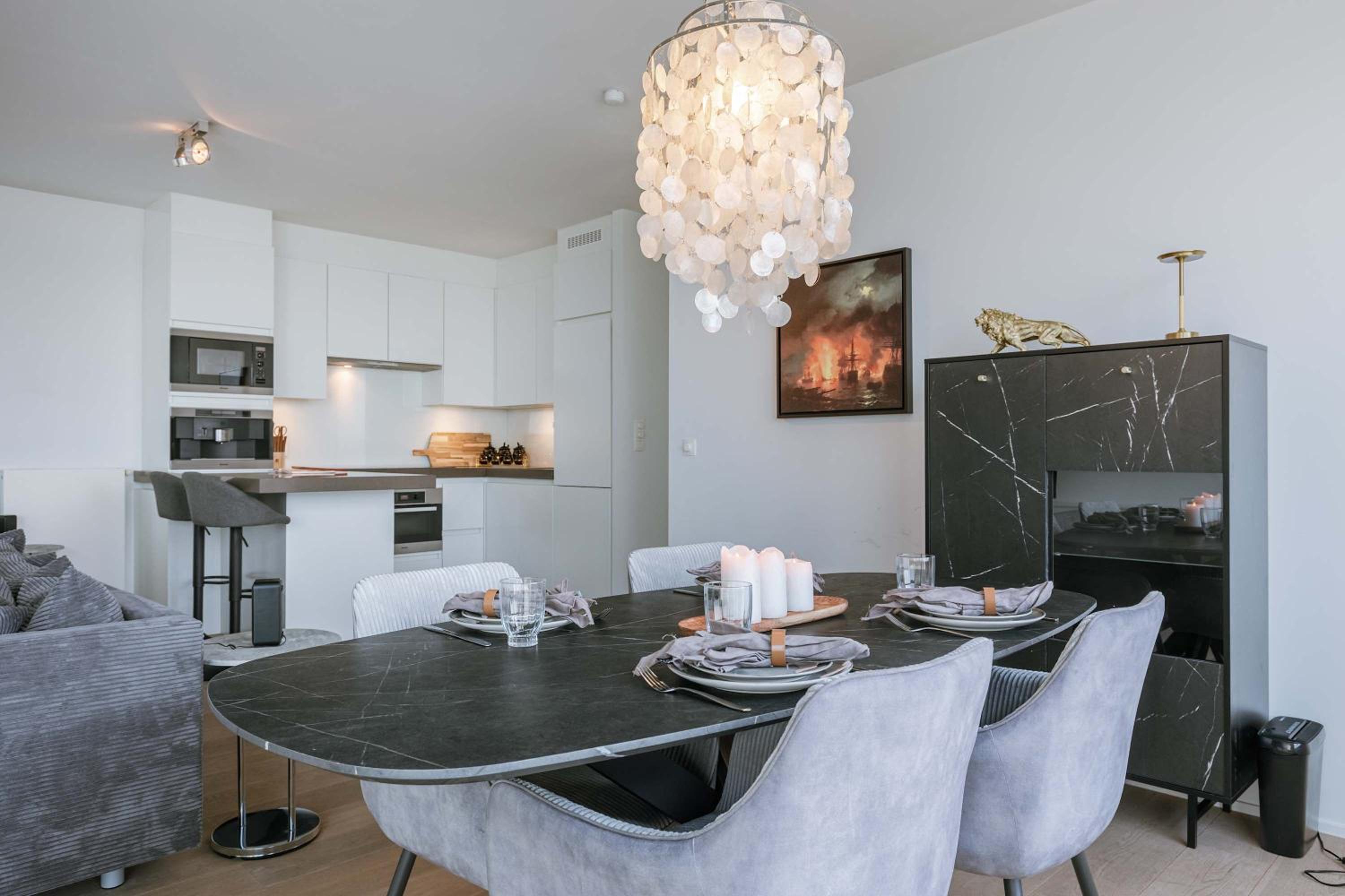 Modern Antwerp Apartment with City Views & 2 Bedrooms