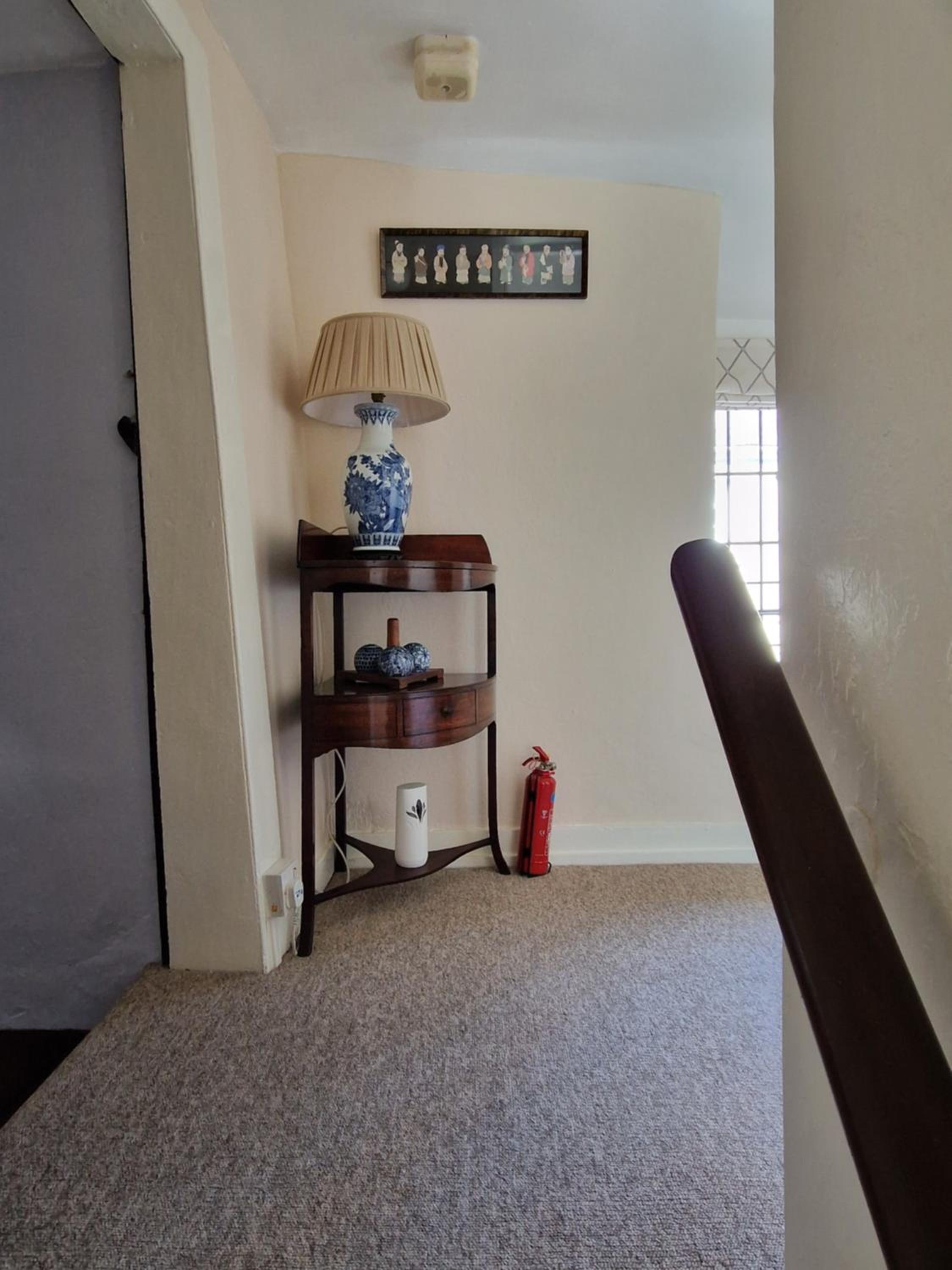 Character 2 double bedroom cottage in Shaftesbury view 5