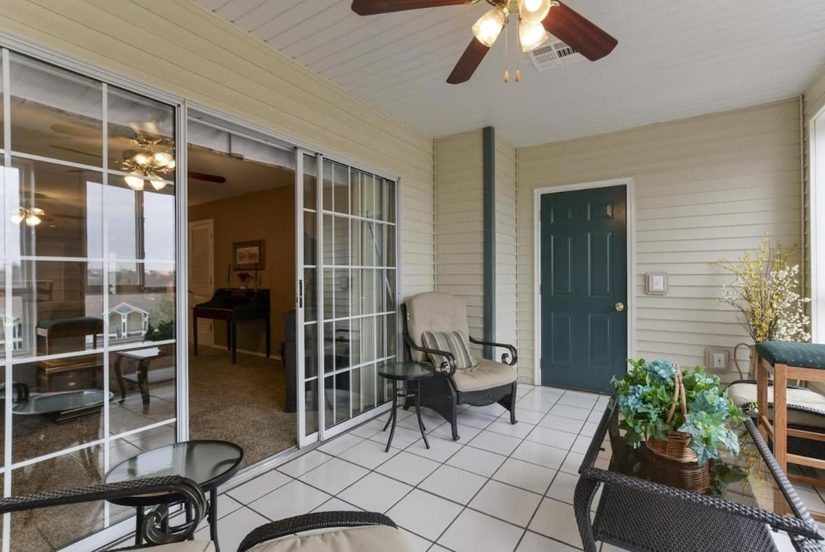 Country Getaway Condo -No Stairs Close to Strip