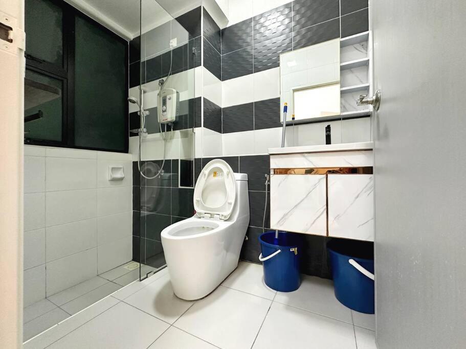 2BR Sky 5pax Creamy Style JB Bukit Indah Lotus Aeon