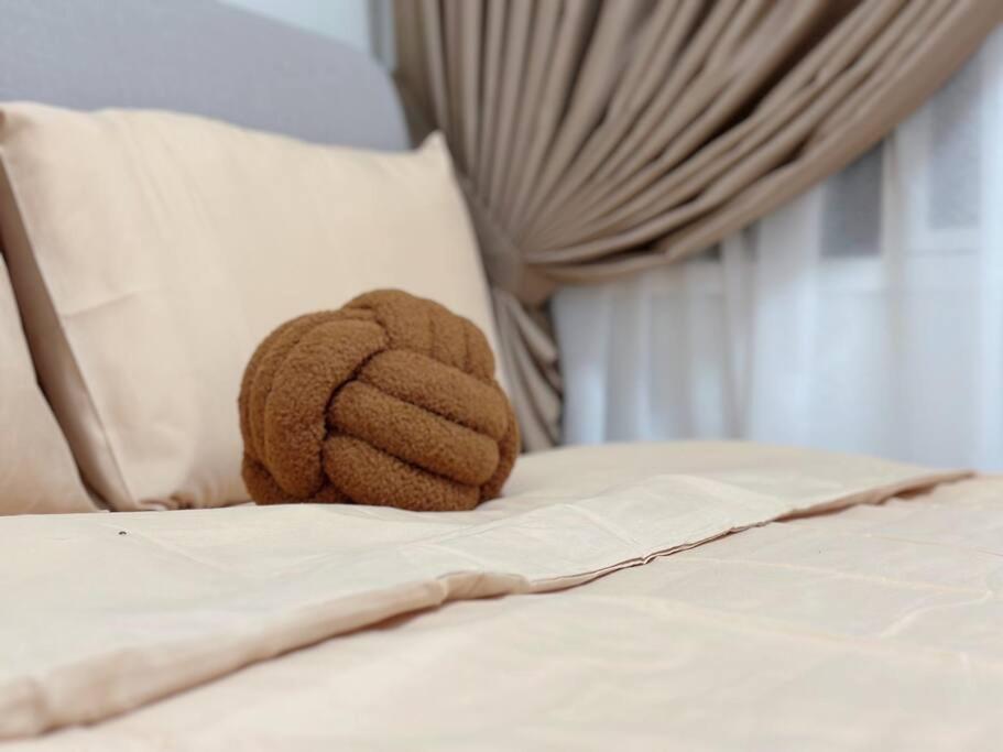 2BR Sky 5pax Creamy Style JB Bukit Indah Lotus Aeon