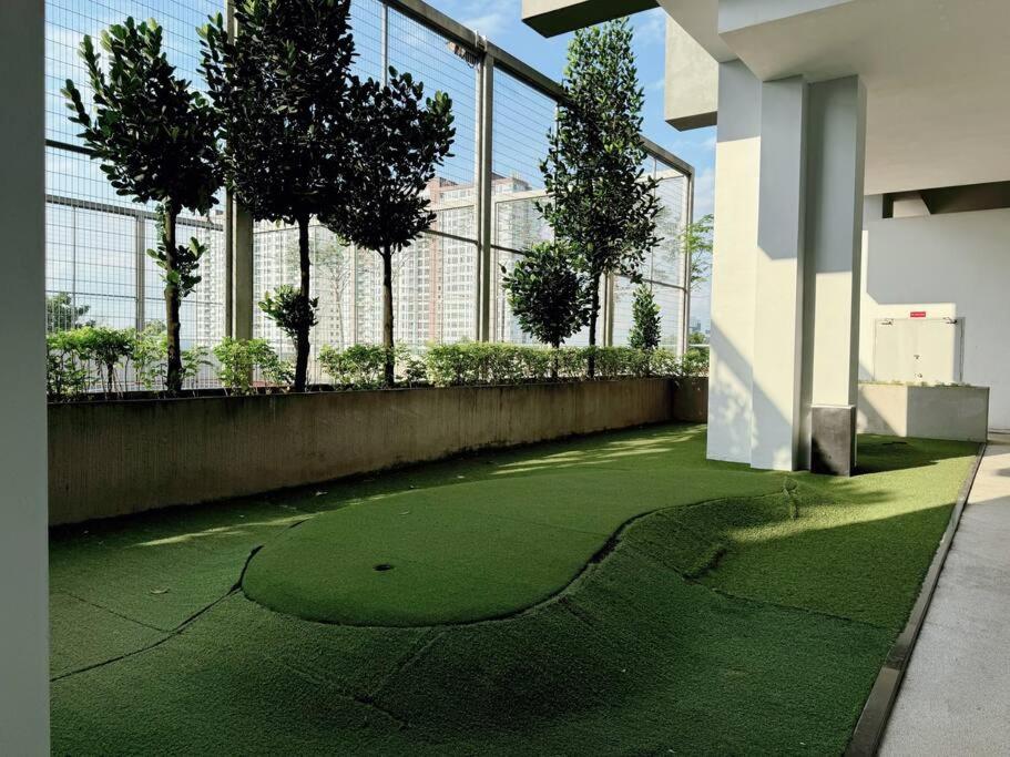 2BR Sky 5pax Creamy Style JB Bukit Indah Lotus Aeon