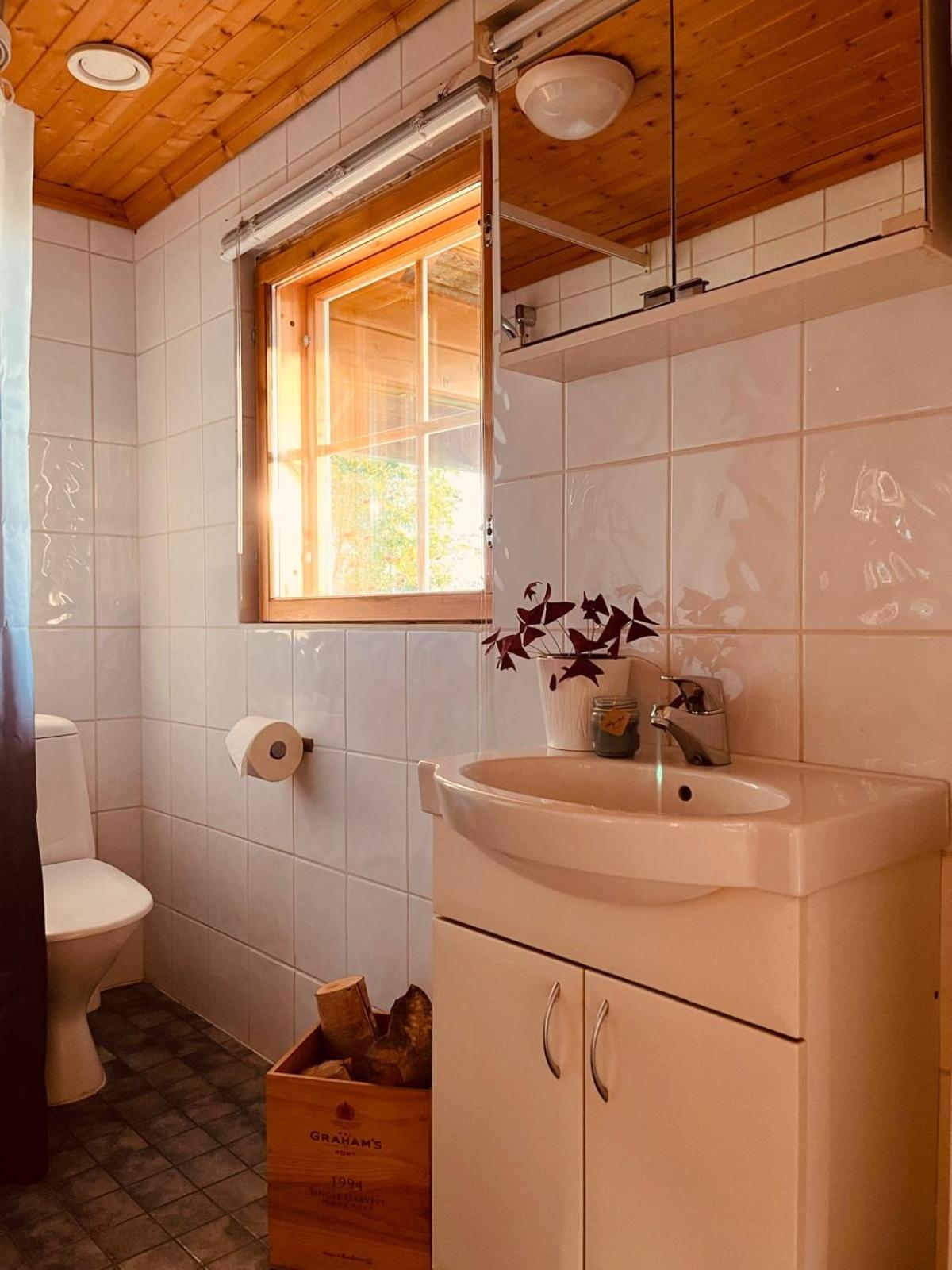 Tennihovi Cottage Hosted by Hygge Host