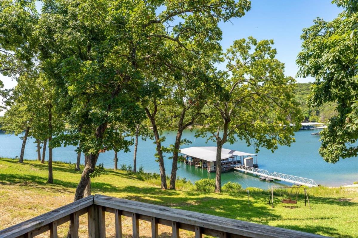 Artilla Cove Cabin 4 - Lake views - Outdoor pool view 5