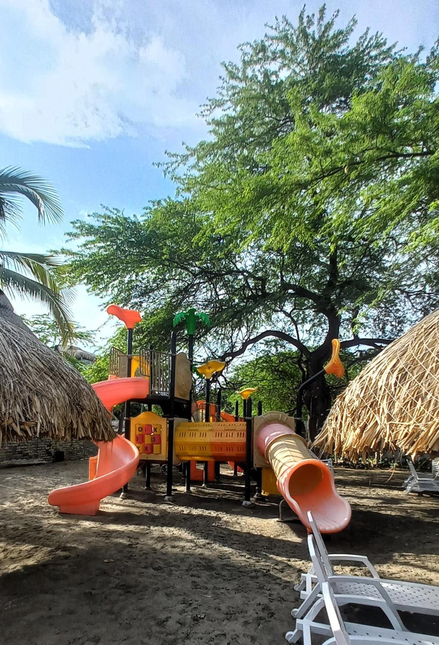 Apartamento Cautivador SAMARIA CLUB DE PLAYA con Salida Directa Al Mar y Sus Hermosas Playas de Pozos Colorados Santa Marta