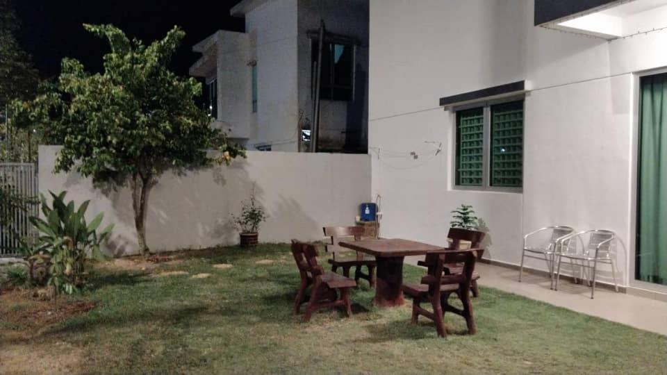 AR HOMESTAY big corner lot photo 8