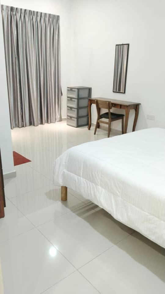 AR HOMESTAY big corner lot