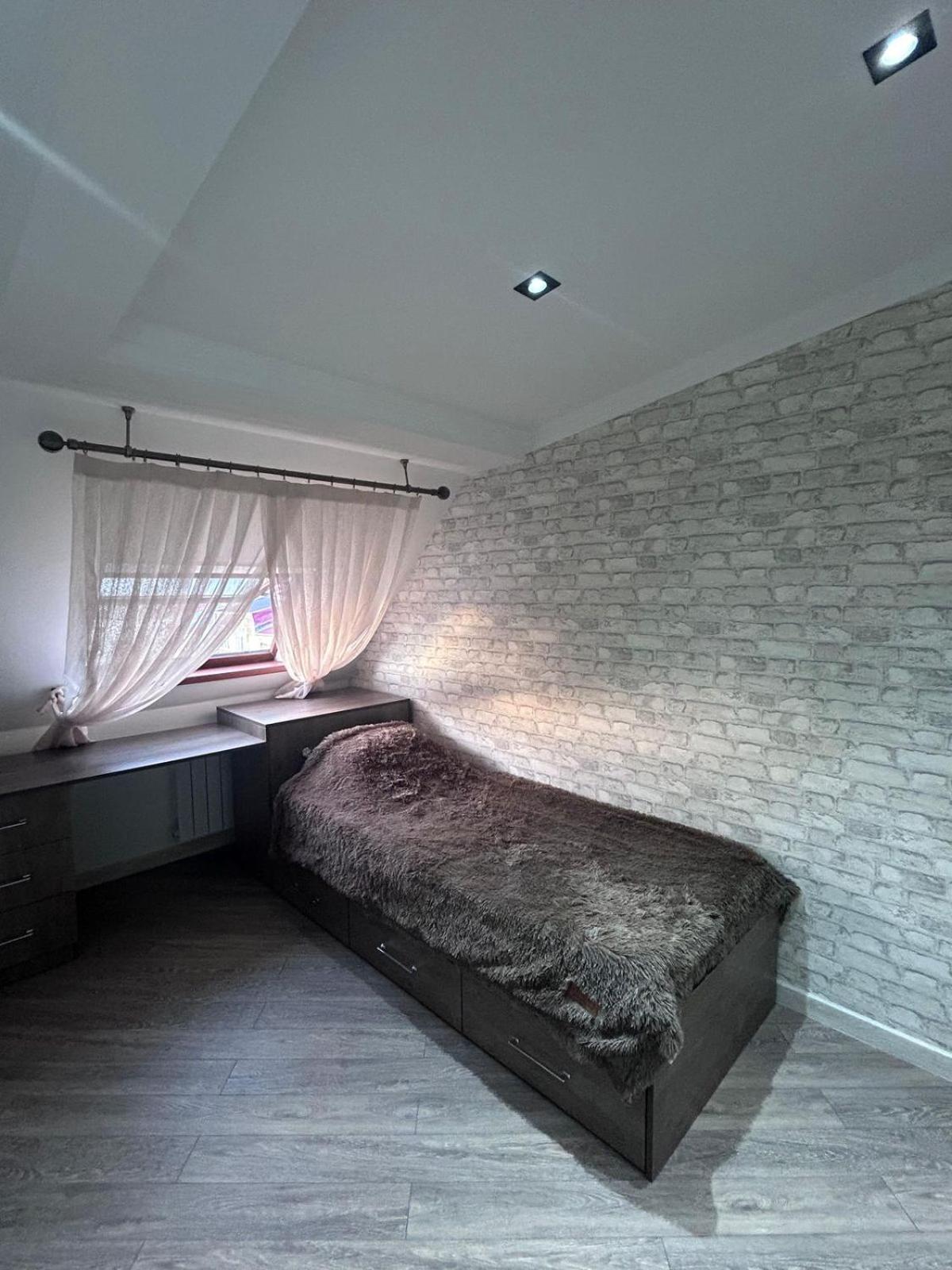 3 floors 4 bedroom seaside apart