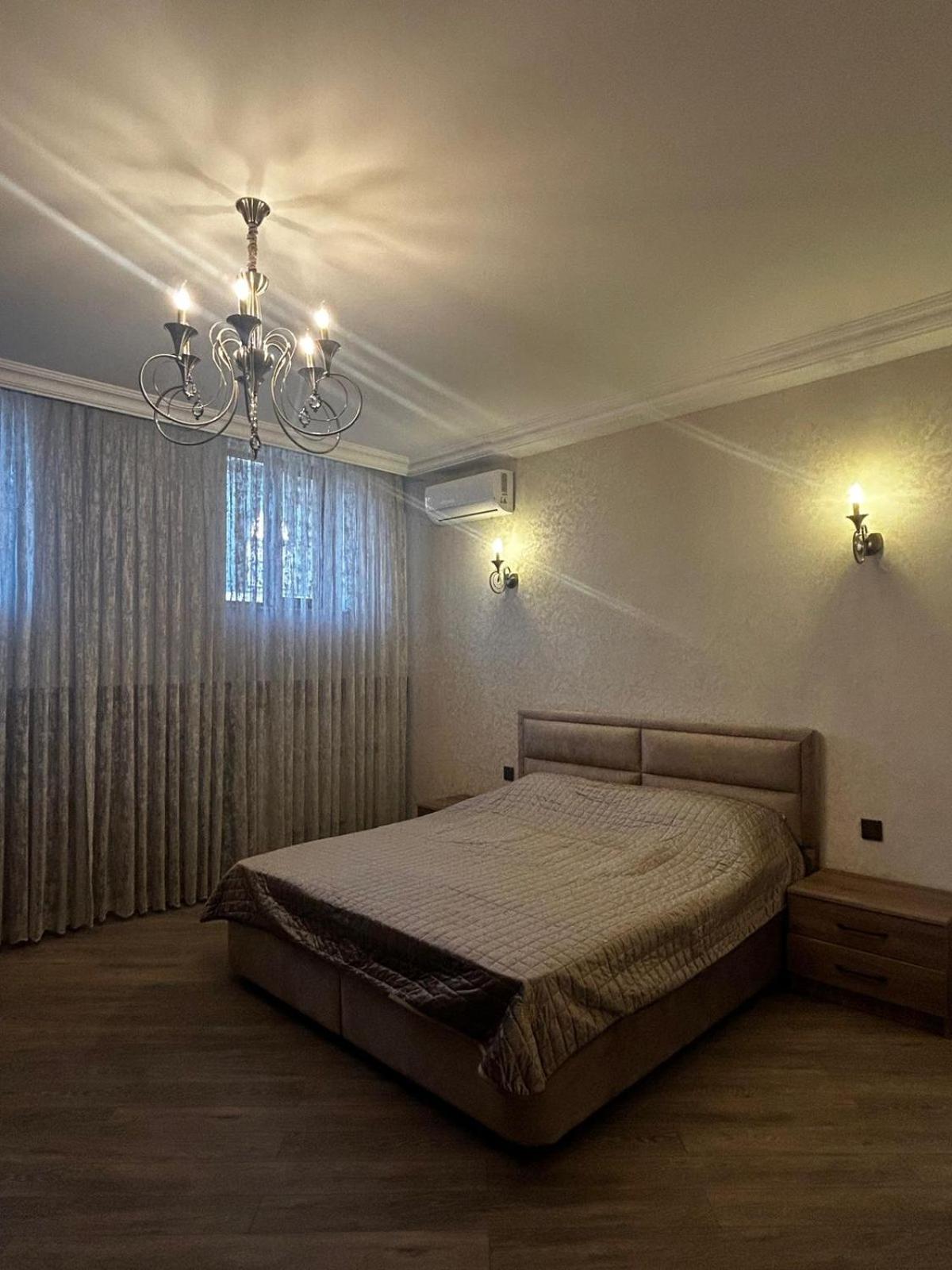 3 floors 4 bedroom seaside apart