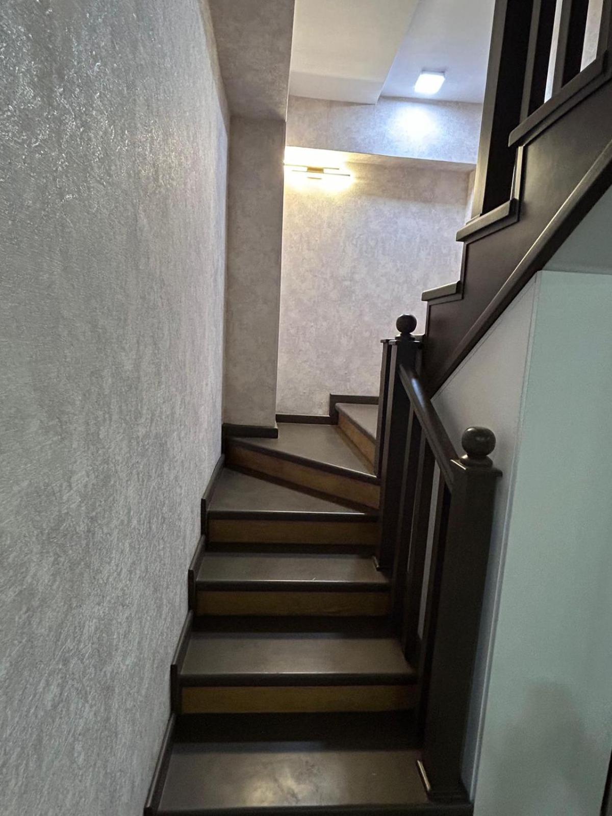 3 floors 4 bedroom seaside apart