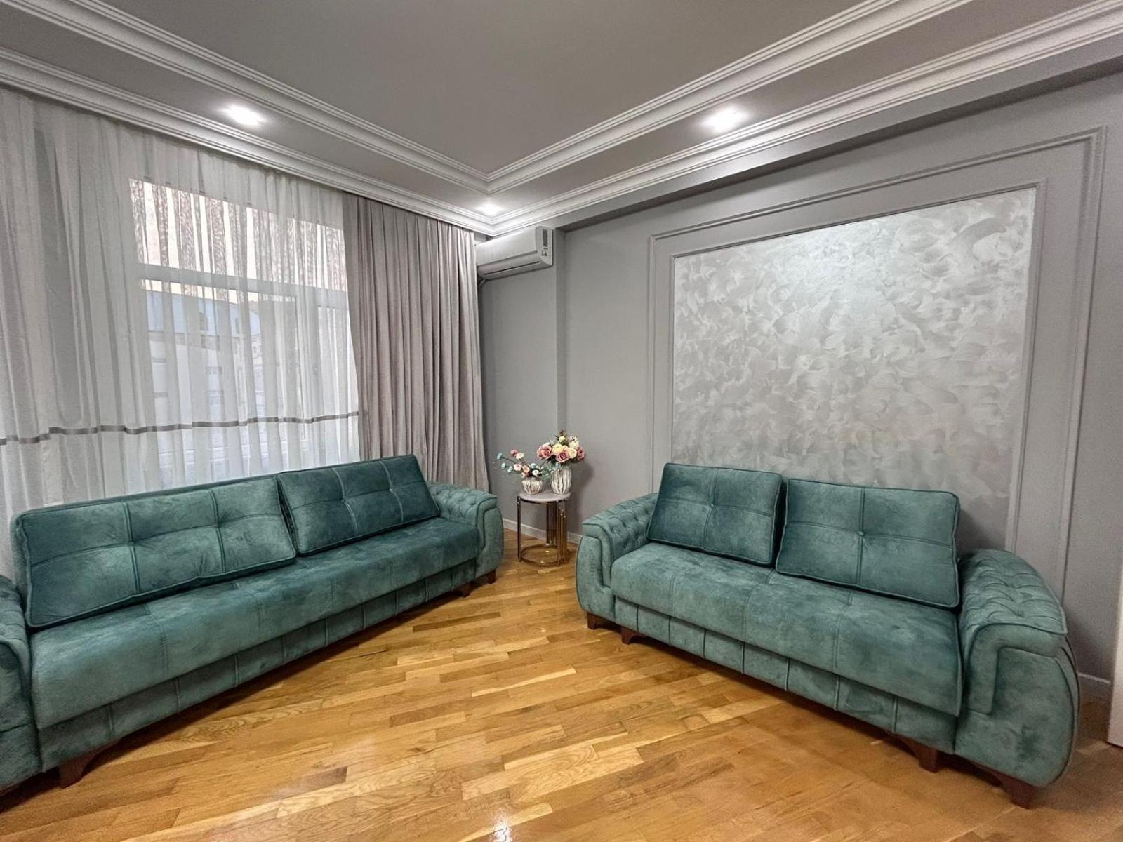 3 floors 4 bedroom seaside apart