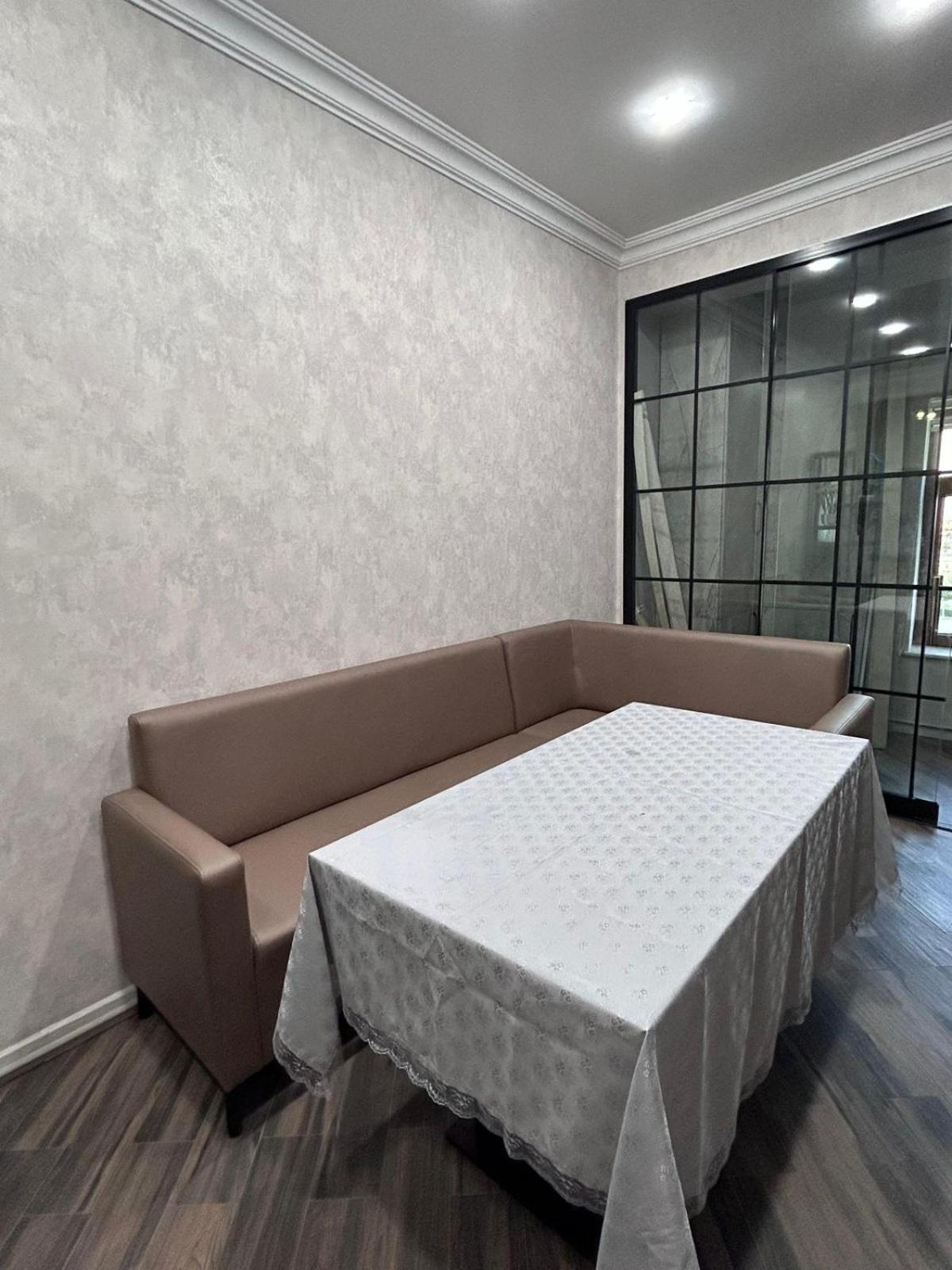 3 floors 4 bedroom seaside apart