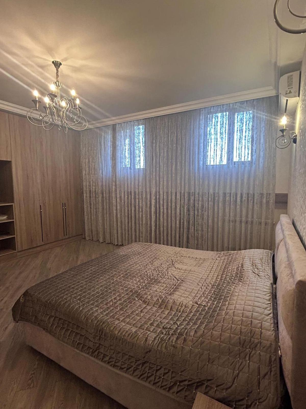 3 floors 4 bedroom seaside apart