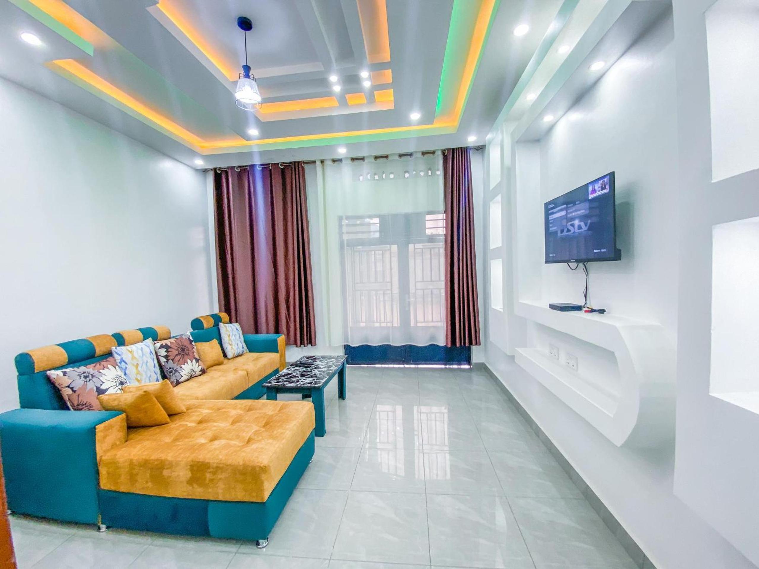 chriswine guest house