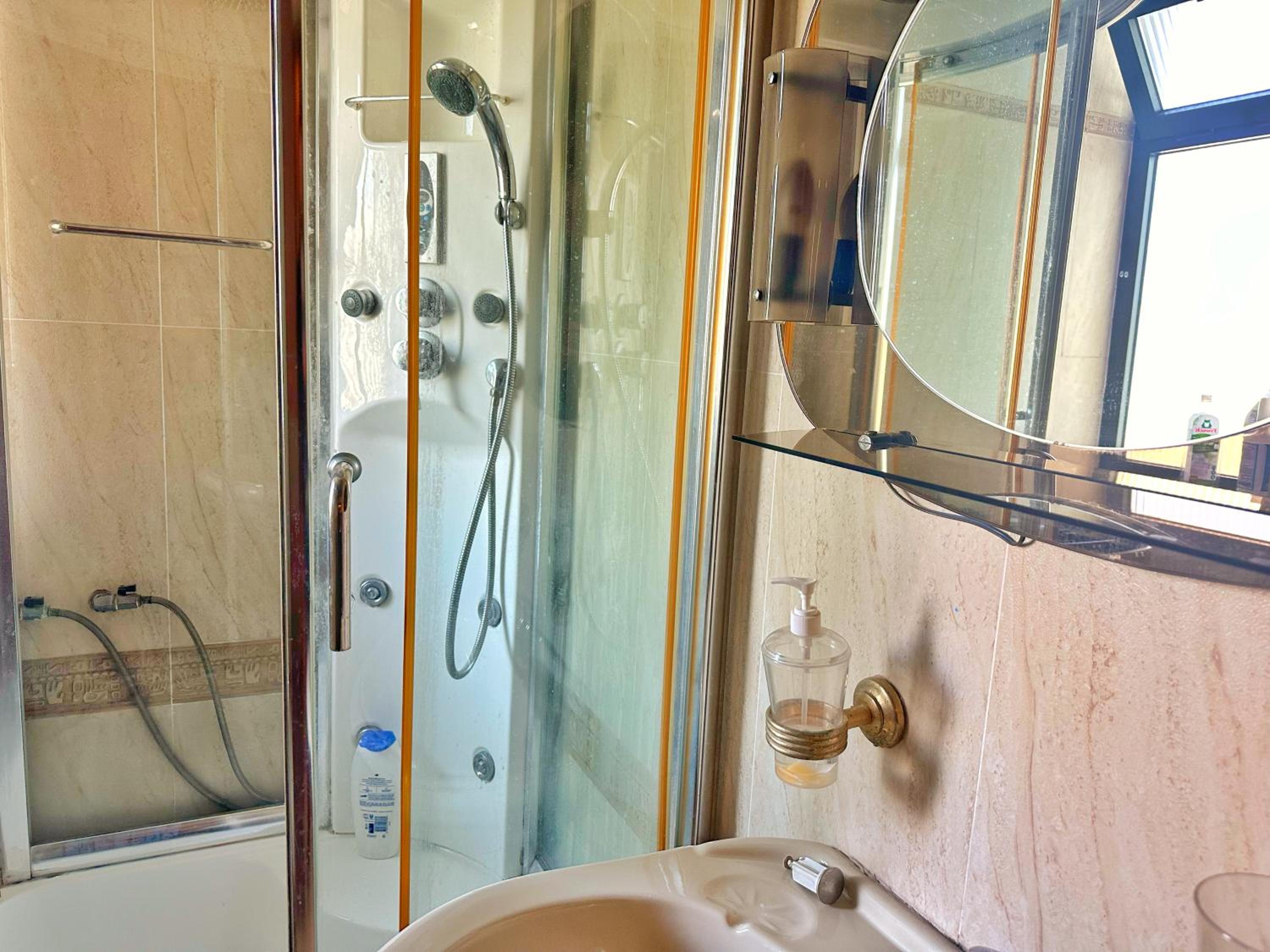 Ervin Apartment - 5 min to Skenderbeg Square