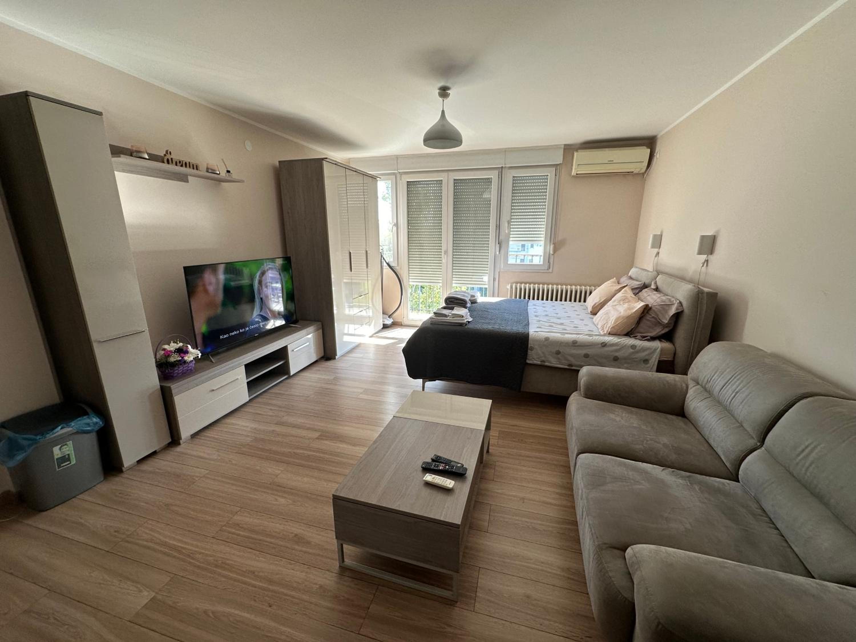 Freedom apartment