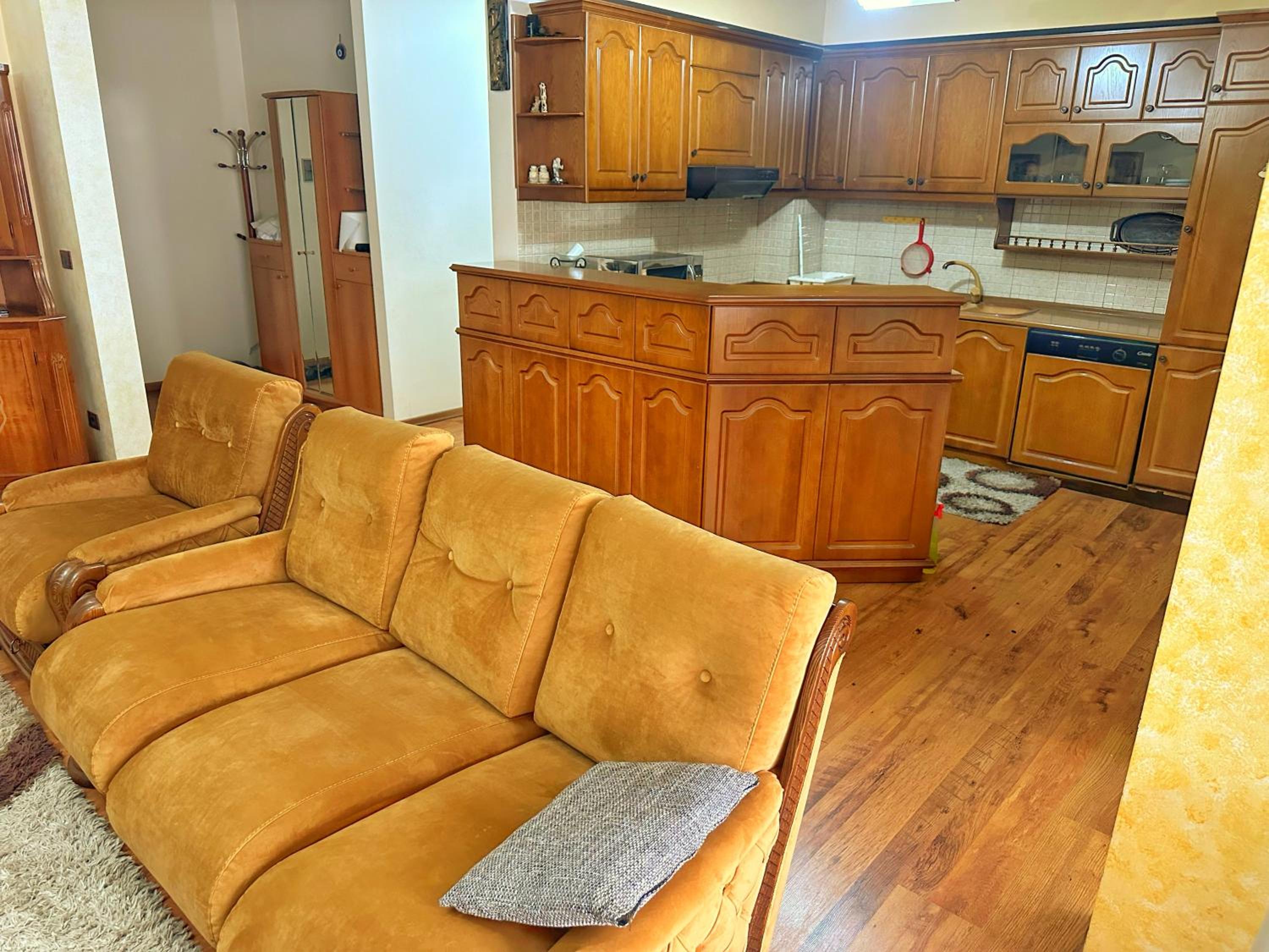 Ervin Apartment - 5 min to Skenderbeg Square