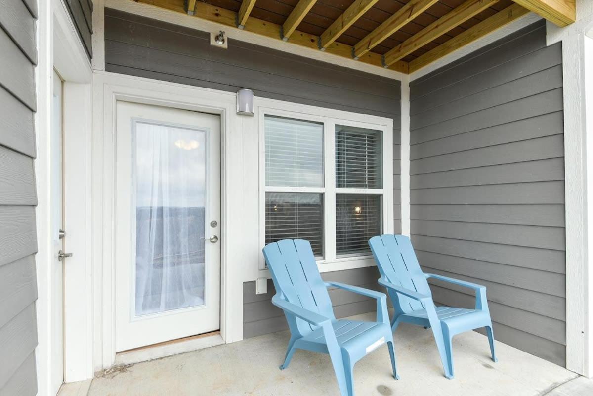 Mystic Cove Condo - Pool - Perfect location view 3