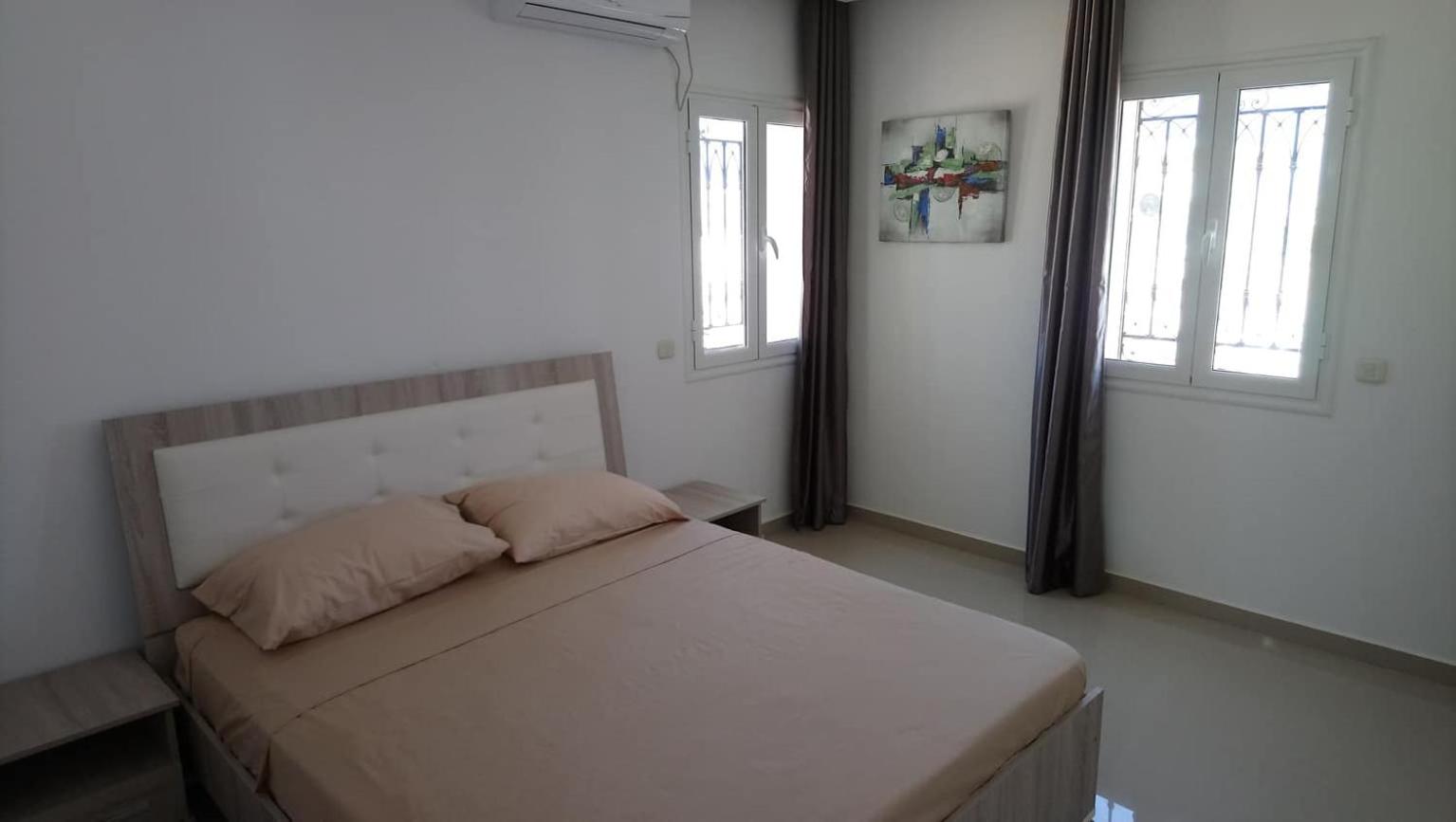 Villa standing avec piscine privée sans vis à vis et WiFi à Djerba