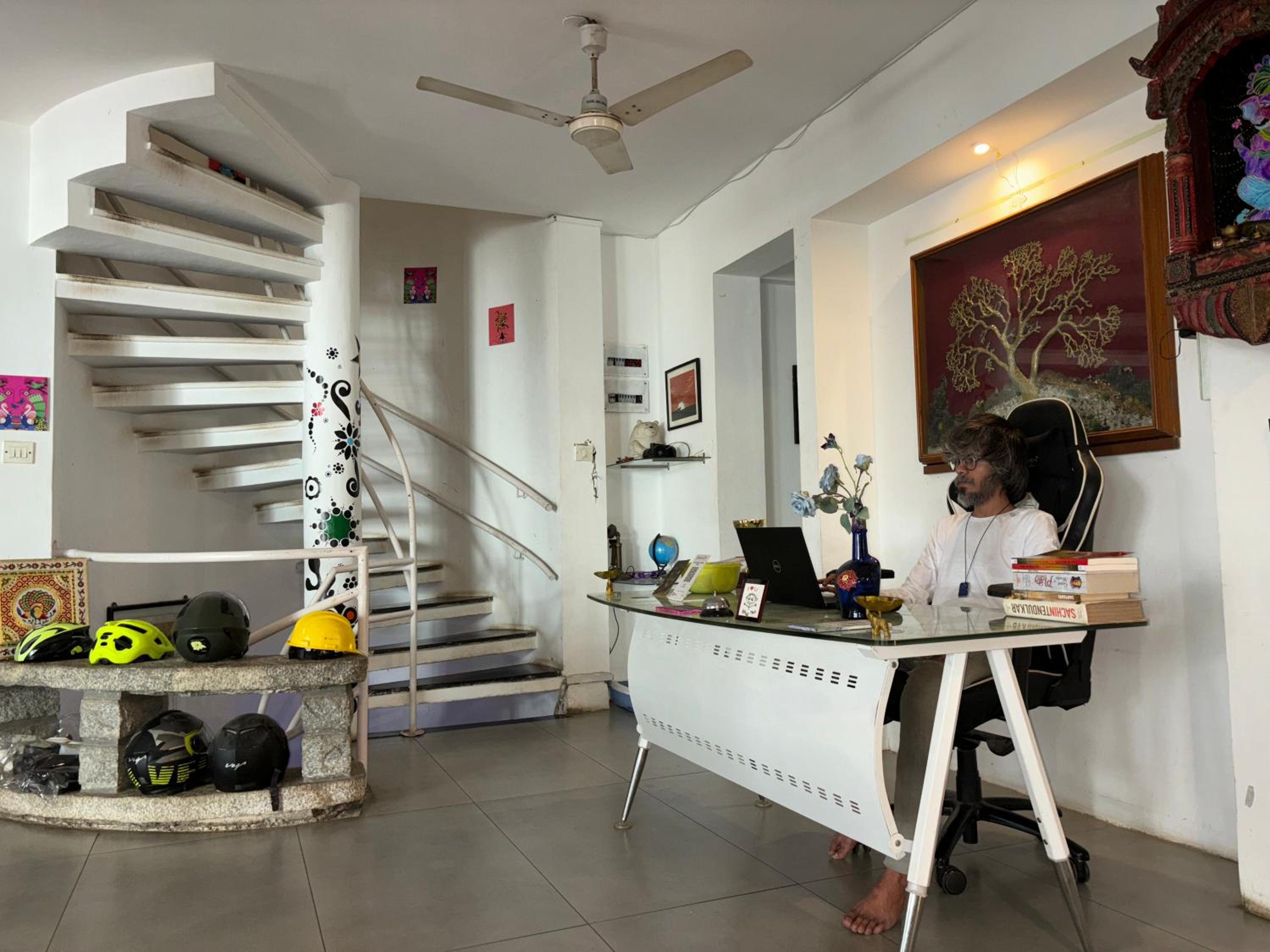 BYOC Hostels - Indiranagar view 2