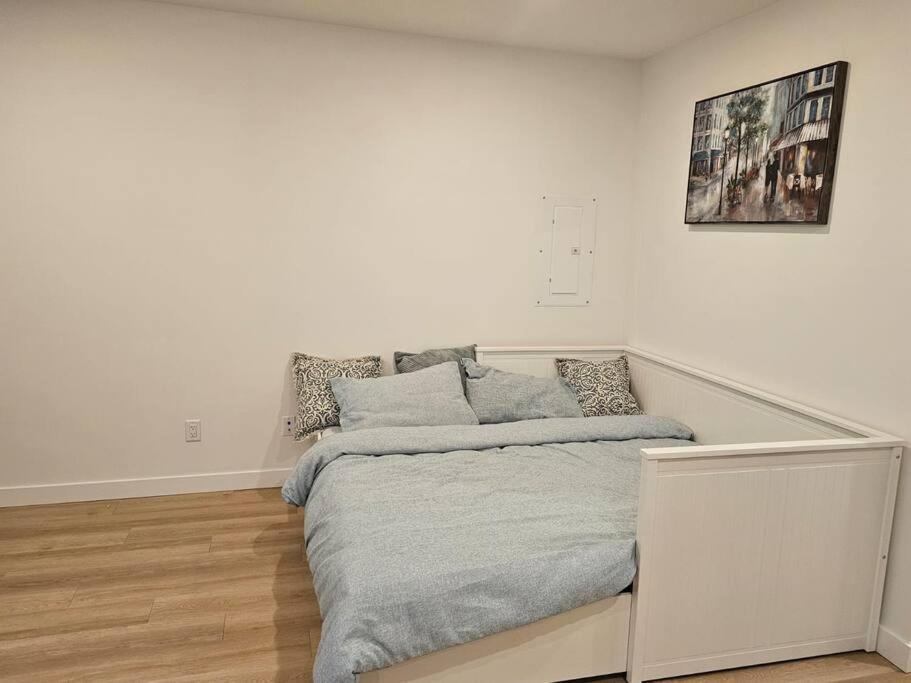 Brand new suite in langley close to everything