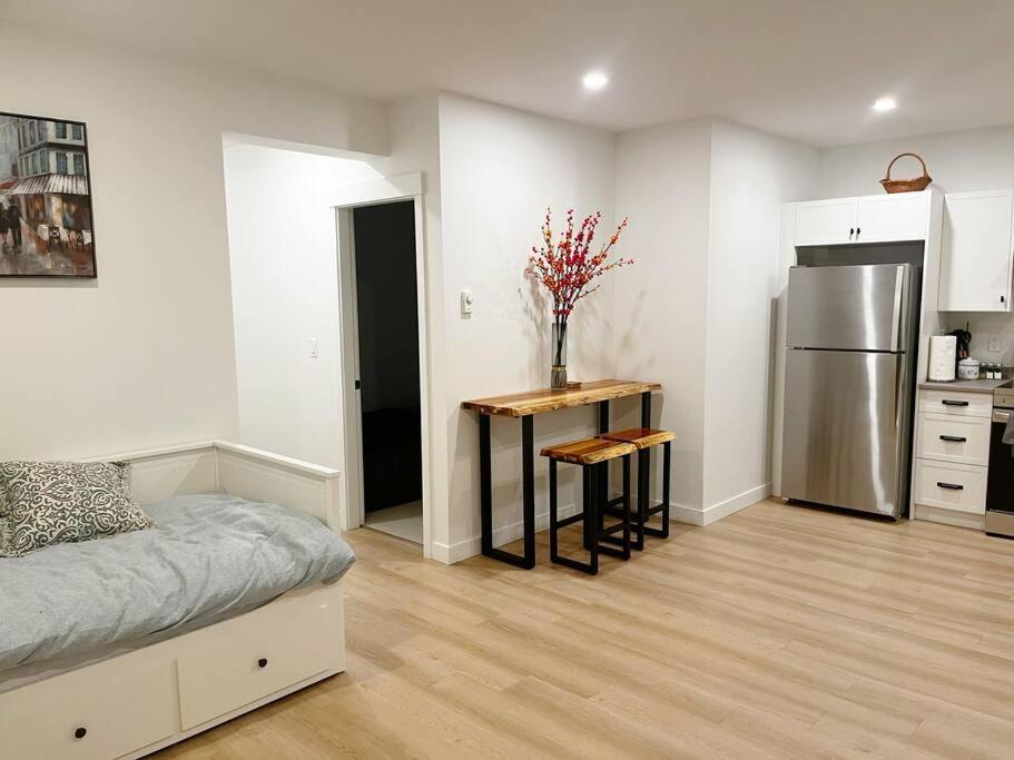 Brand new suite in langley close to everything