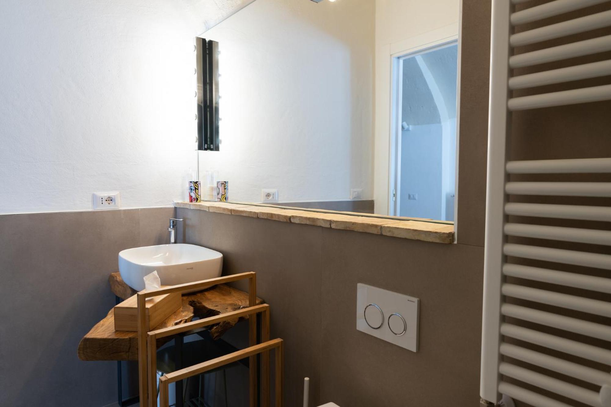 Al Sasso en Matera — bathroom