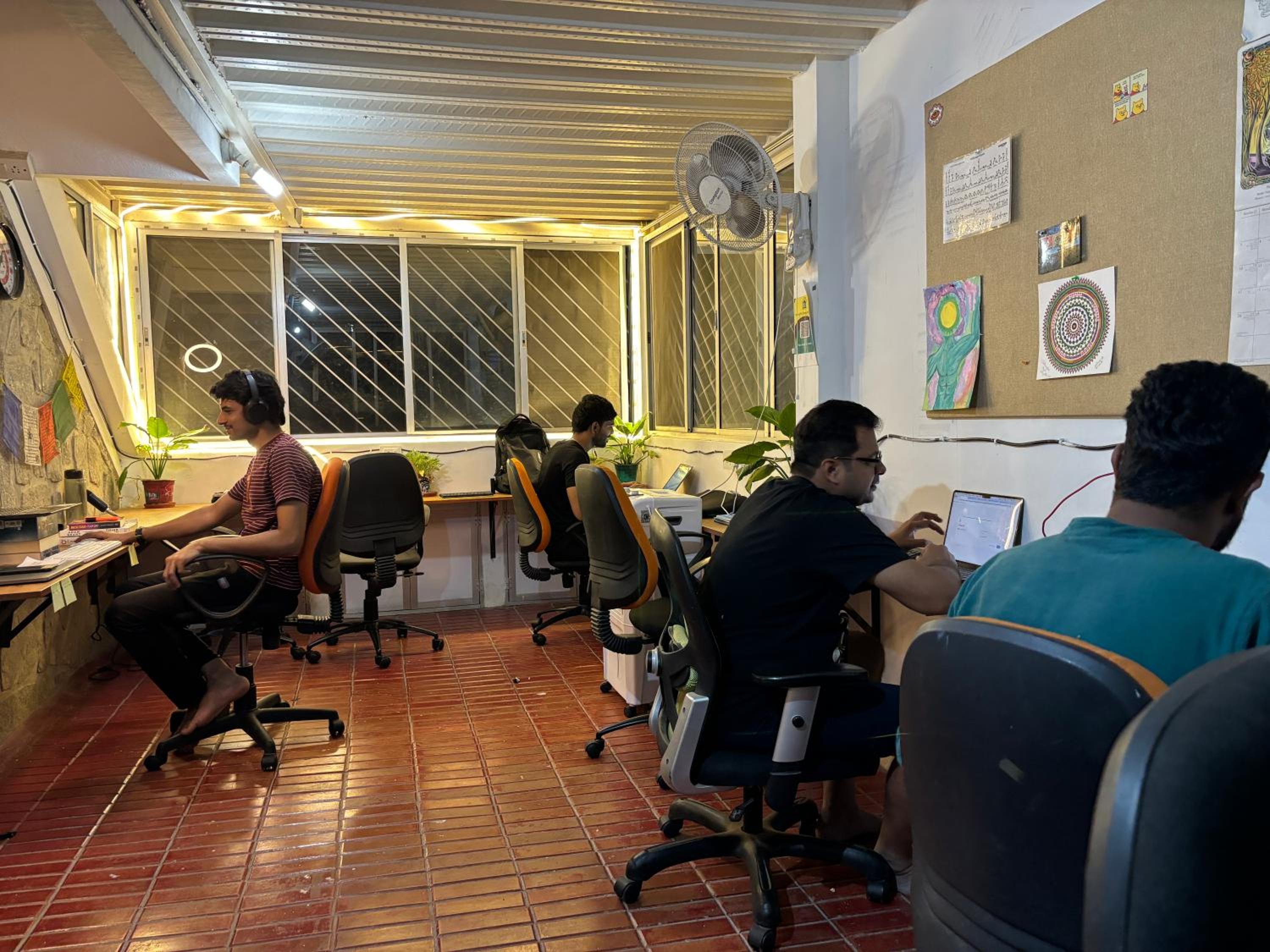 BYOC Hostels - Indiranagar view 4