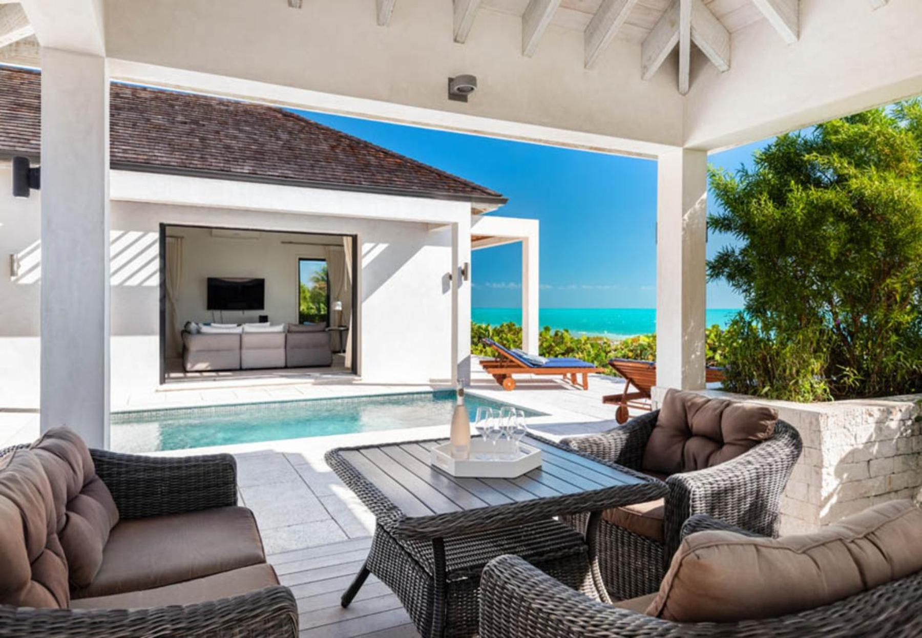 Brise De Mer 6 BR Villa - Beachfront view 3