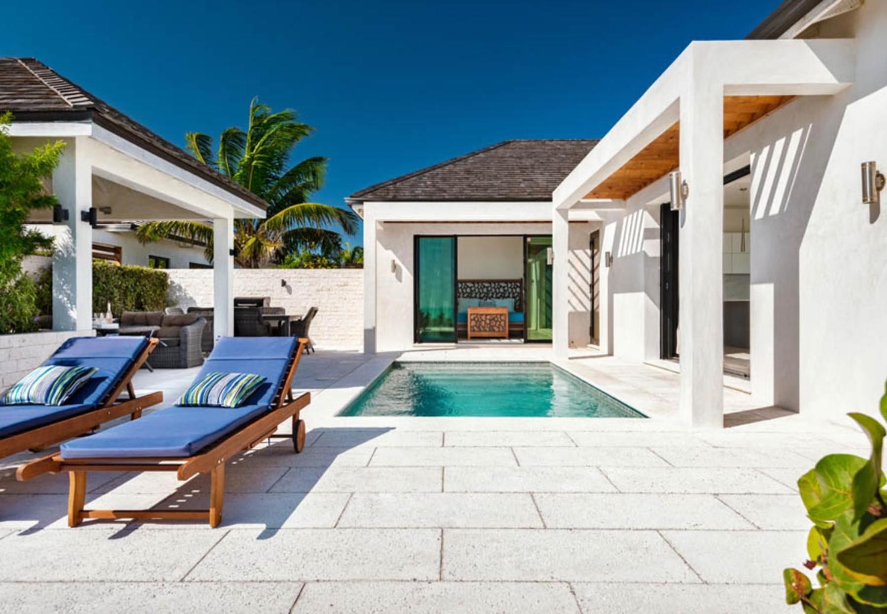 Brise De Mer 2 BR Villa - Beachfront view 5