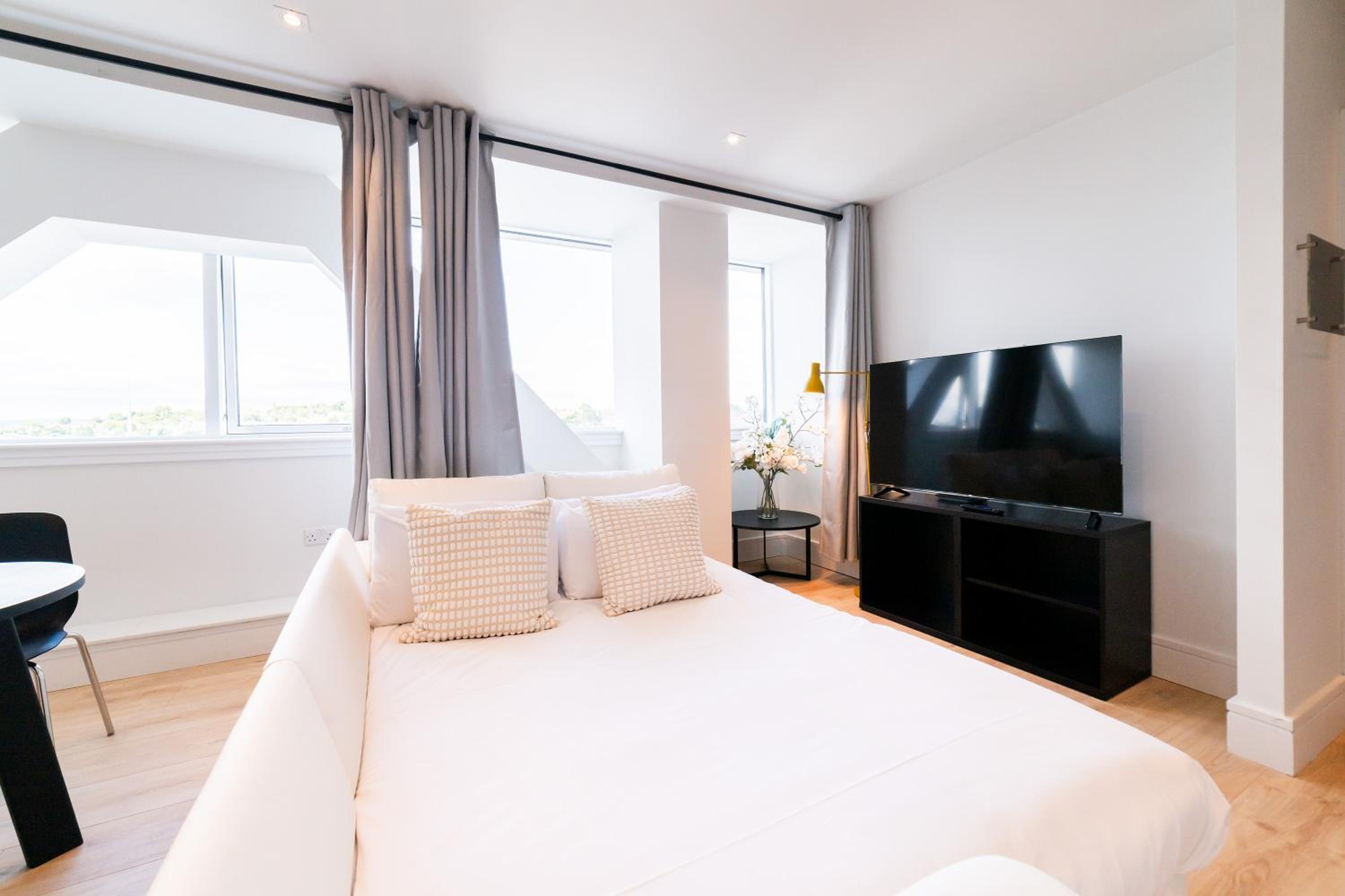 Stylish Retreats on Olympic Way