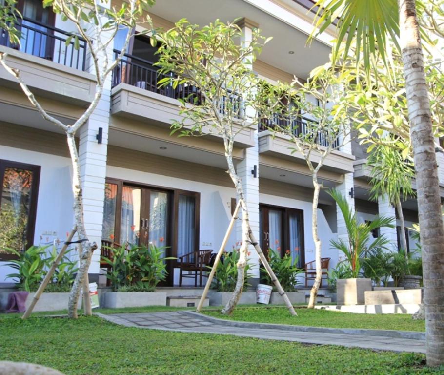 Hotel De Dukuh Guest House - Image 1